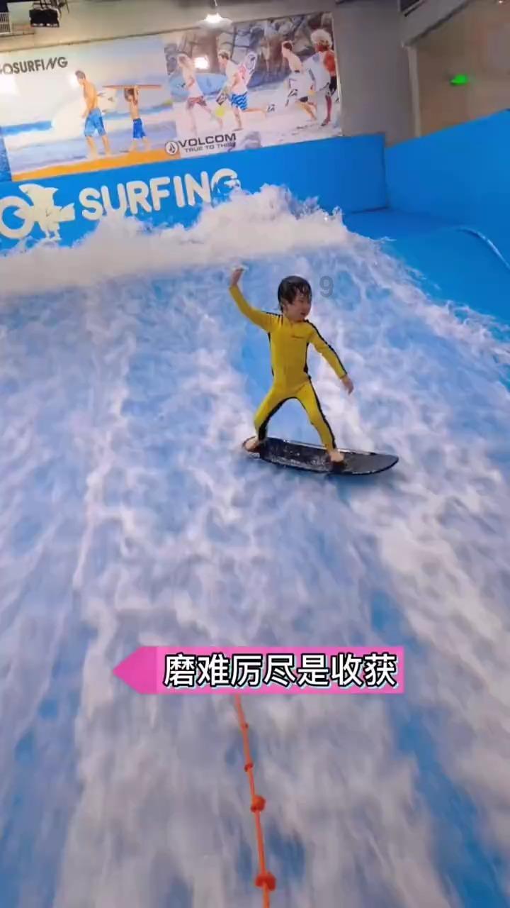 女孩巴厘岛度假