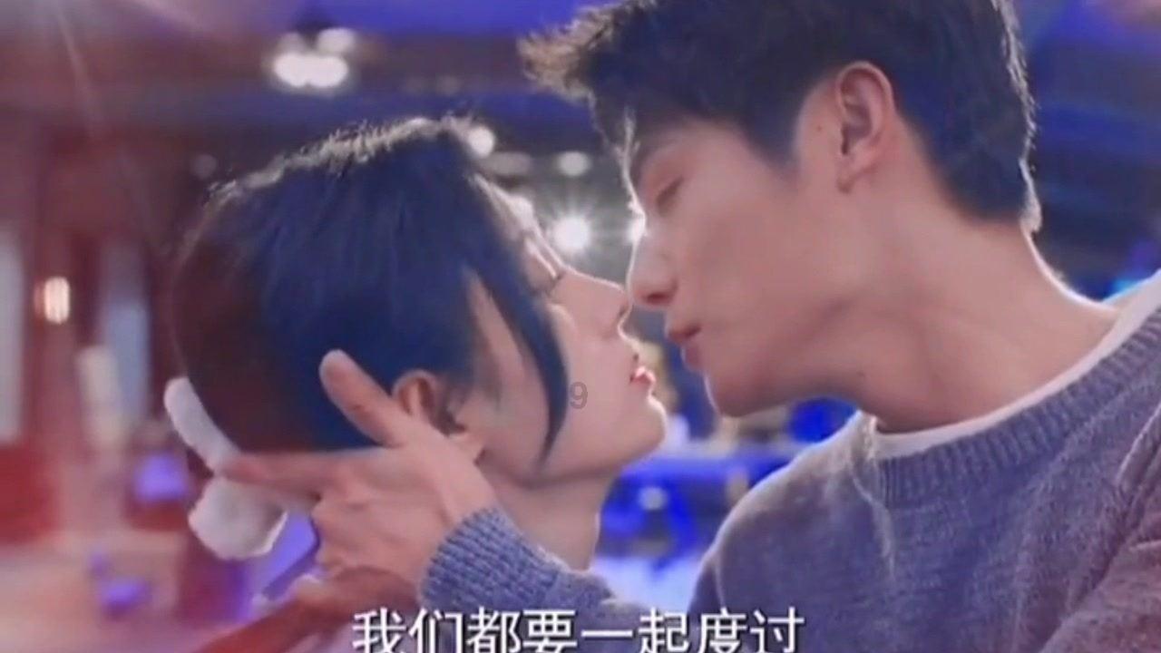 努力向上的铁球