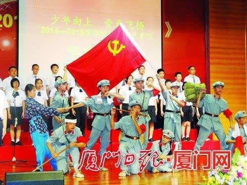 漂亮少女夏日秀