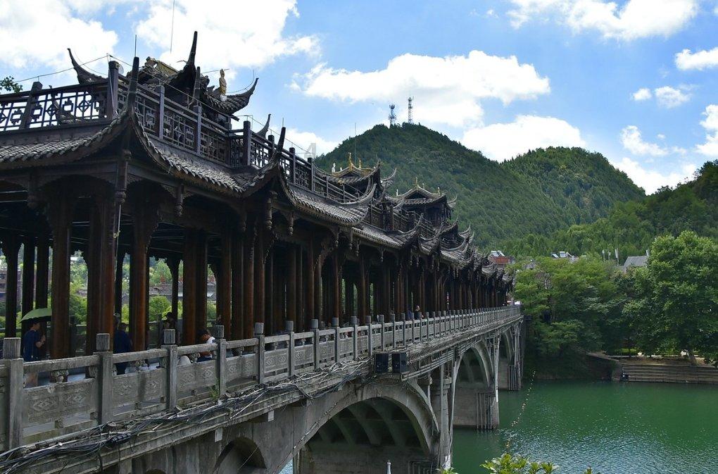 小魔仙跳舞